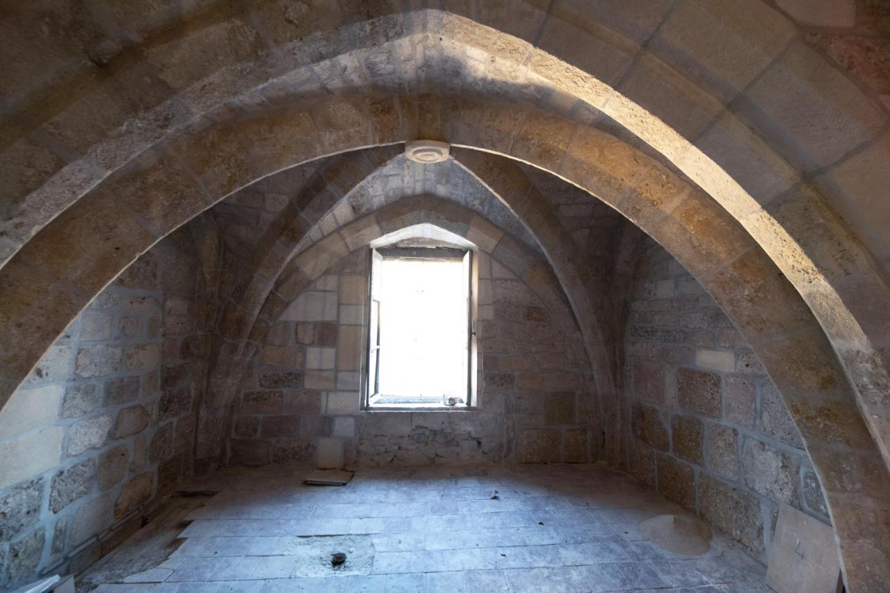 Chambre Lyre Maison De L'Eglise Du Couvent Narbonne Exterior foto